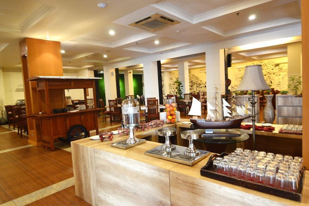 Abadi Hotel Malioboro Yogyakarta By Tritama Hospitality Экстерьер фото